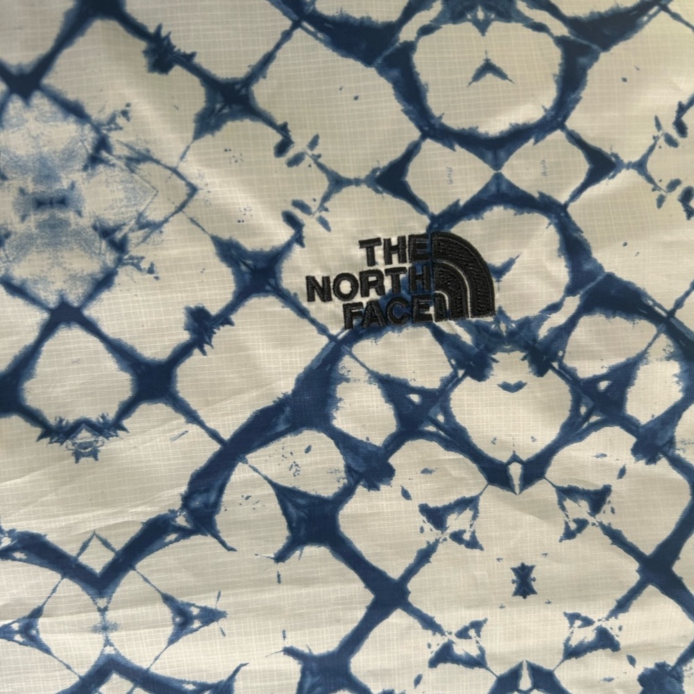 The North Face Windbreaker Pullover Pocket in Front Women’s Medium Blue Pattern - Picture 6 of 13